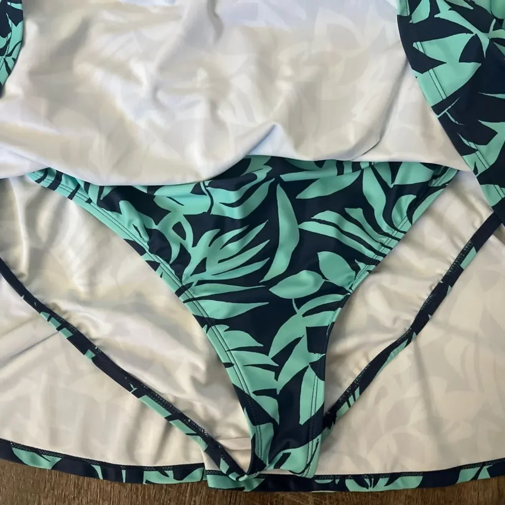 Liz Claiborne Women's Plus Swim‎ Dress-Size 24W